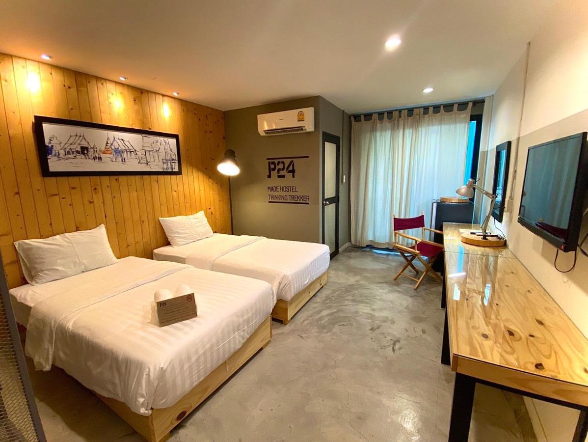P24 At Kaset Hotell Bangkok Exteriör bild