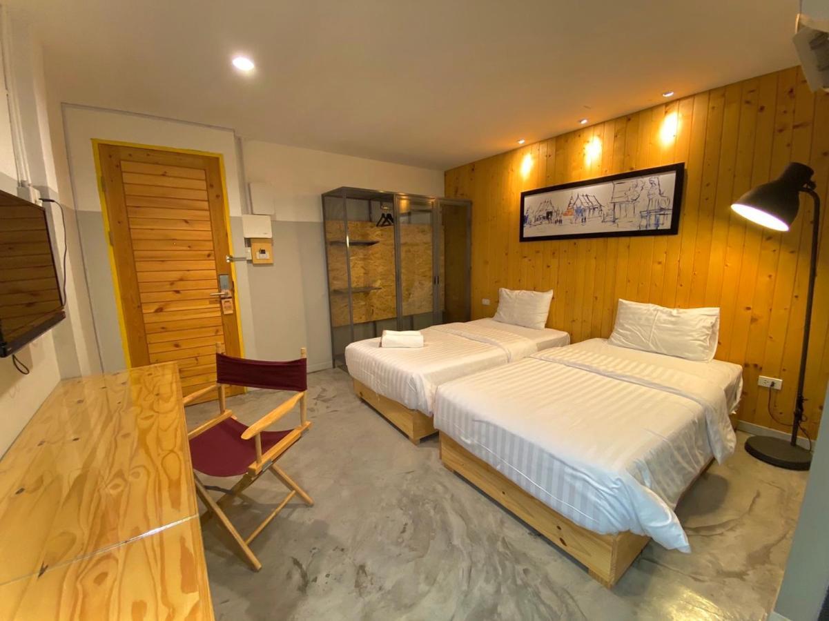 P24 At Kaset Hotell Bangkok Exteriör bild